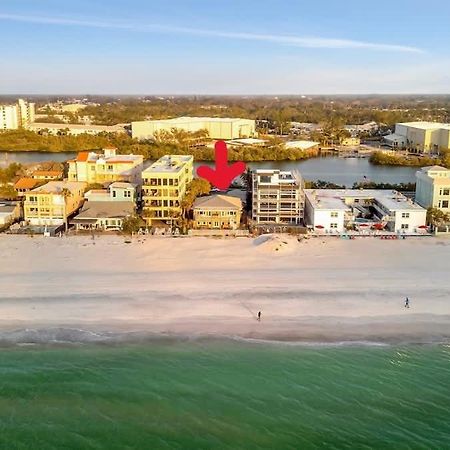 Stones Throw Beachside Bungalow #1 On The Beach Клиъруотър Бийч Екстериор снимка
